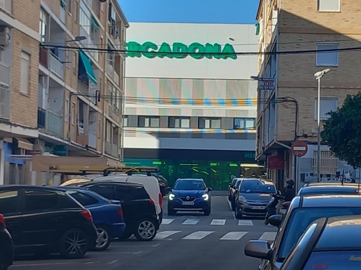 Macarena III Apartments, 300 Meter Zu Playa Del Cura Torrevieja Exteriör bild